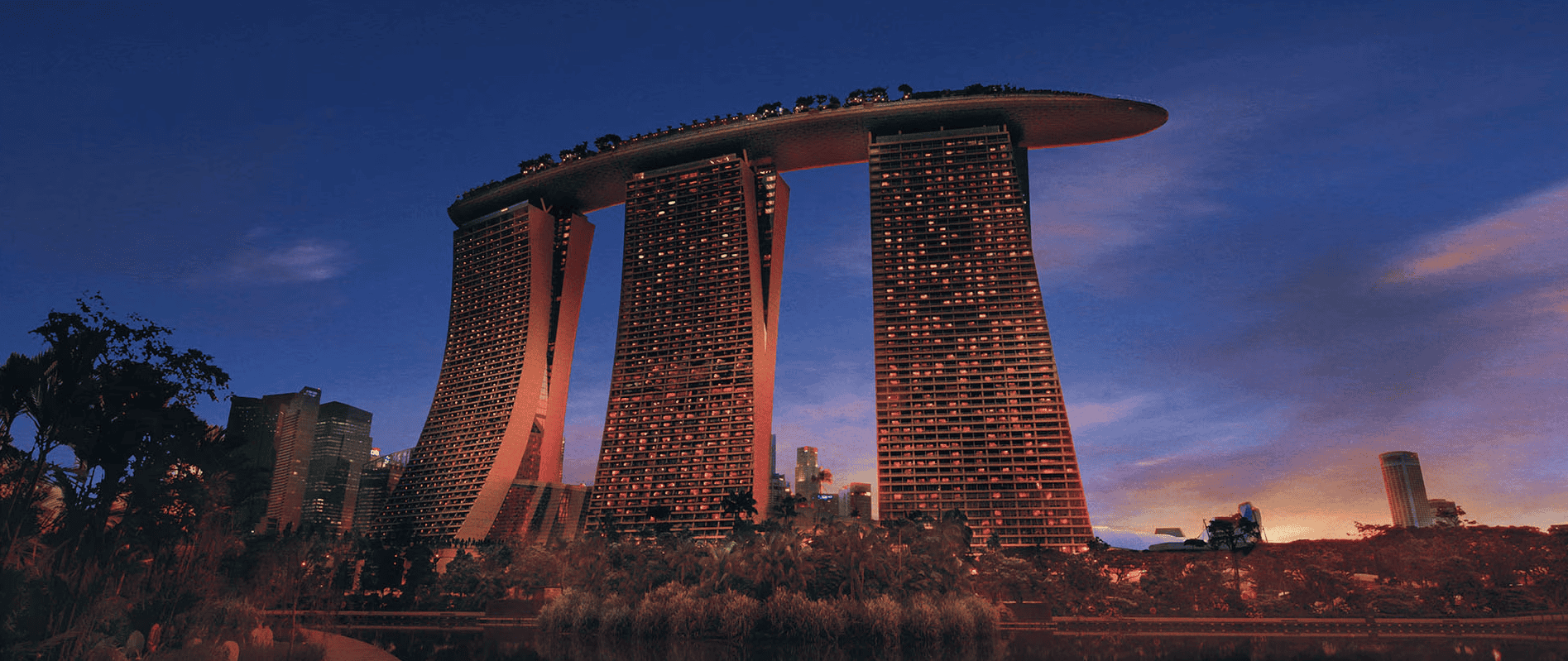 Mengintip Kemewahan Marina Bay Sands: Mahakarya Arsitektur dan Surga Judi Singapura
